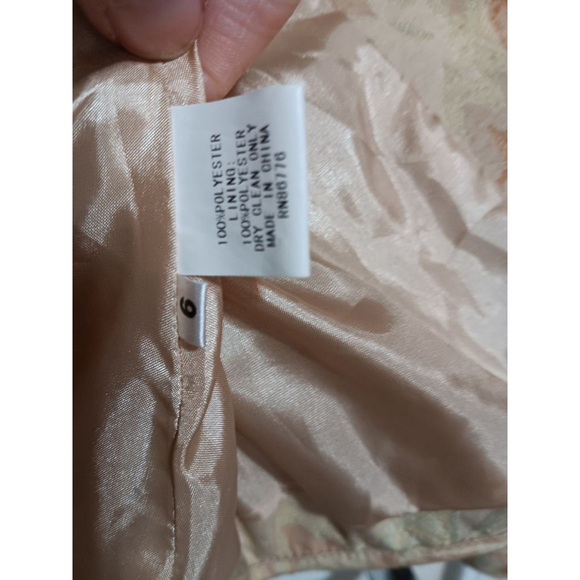 Due per Due Quilted Open Front Jacket in Muted Floral - Picture 9 of 9